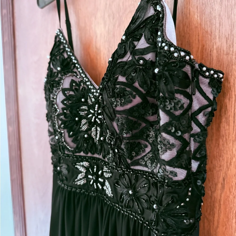 Sue Wong Romantic Black Dress with Intricate, Beaded Bodice - Picture 4 of 6